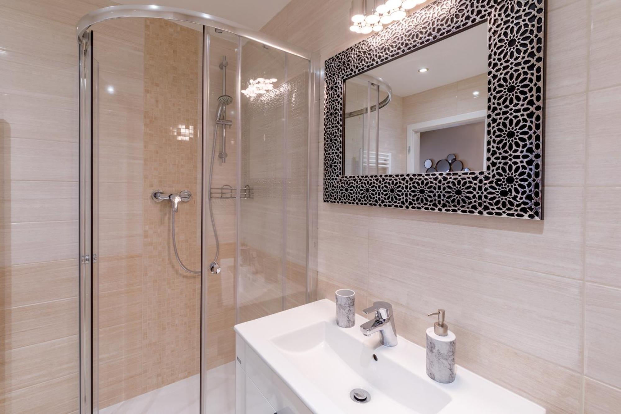 Apartments Menuet Karlovy Vary Rom bilde