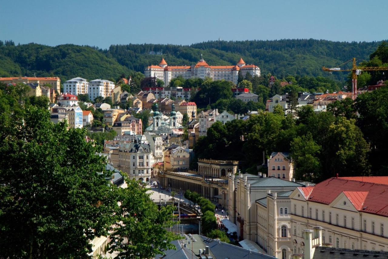 Apartments Menuet Karlovy Vary Eksteriør bilde