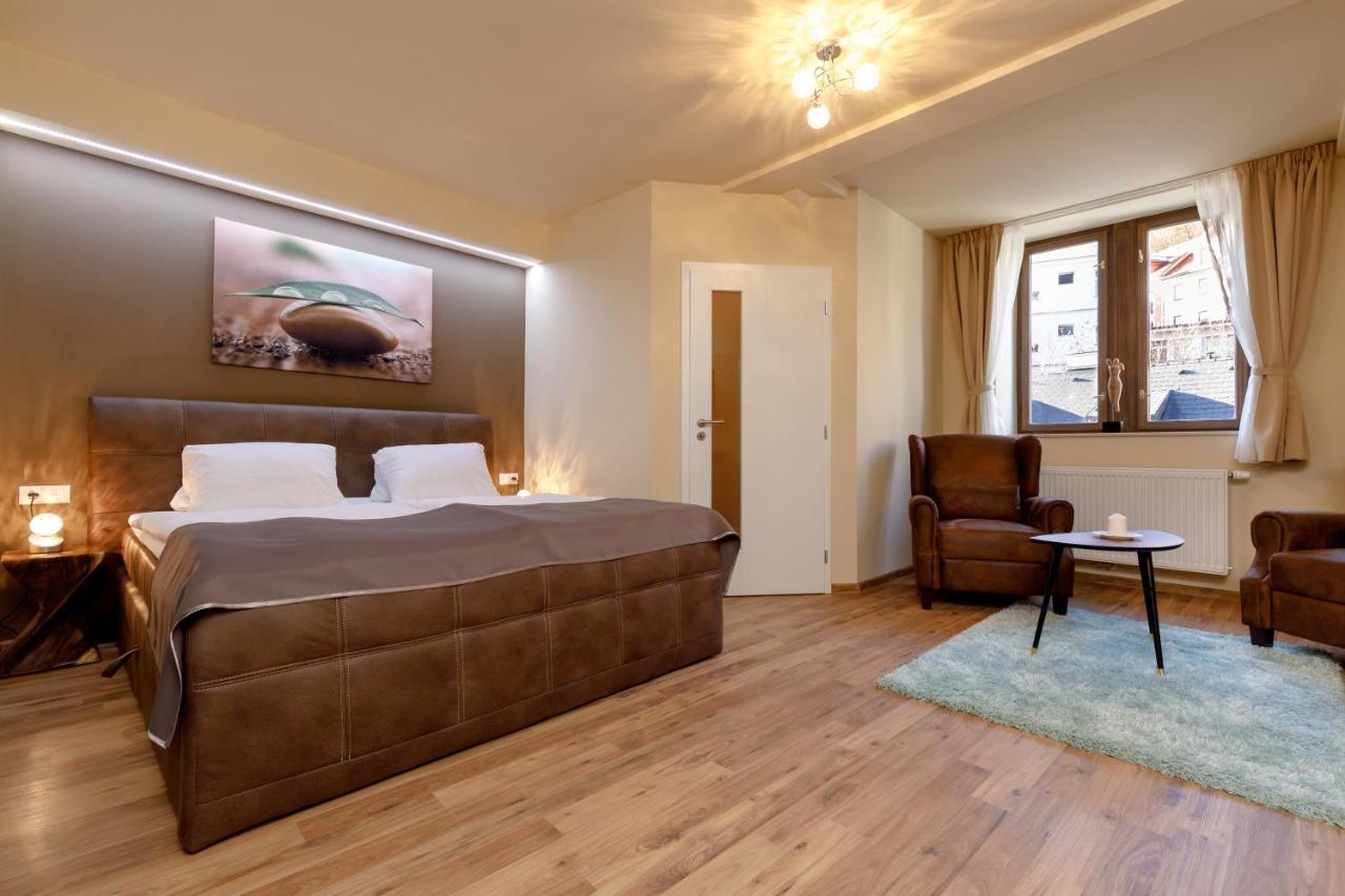 Apartments Menuet Karlovy Vary Eksteriør bilde