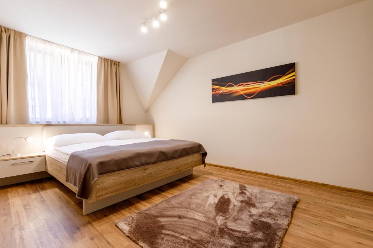 Apartments Menuet Karlovy Vary Eksteriør bilde
