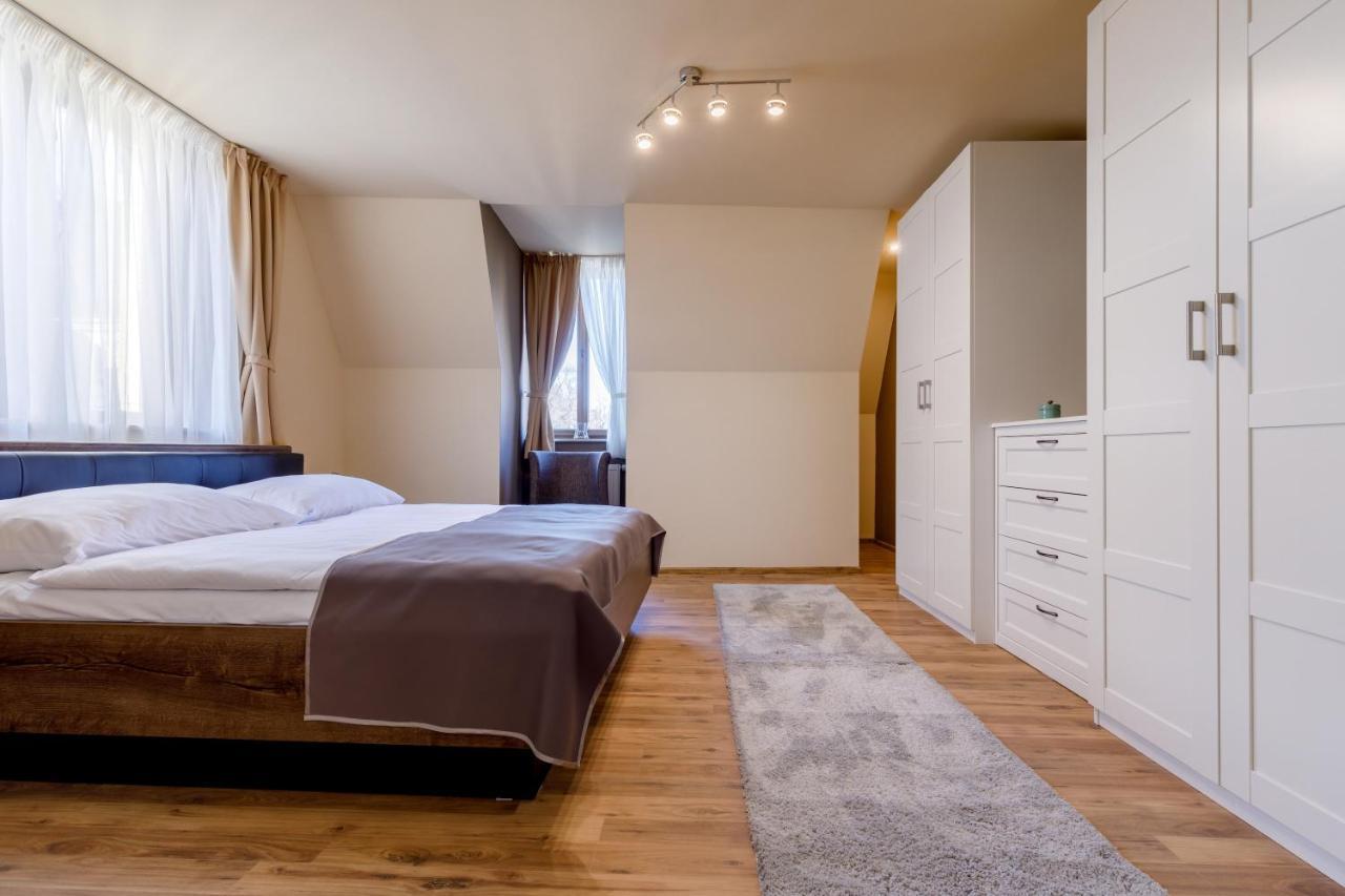 Apartments Menuet Karlovy Vary Eksteriør bilde