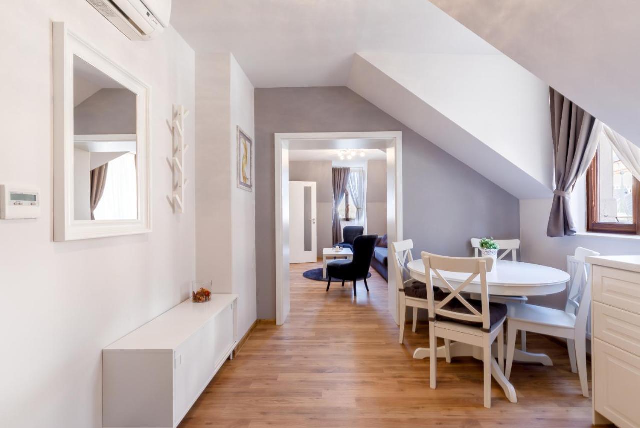 Apartments Menuet Karlovy Vary Rom bilde